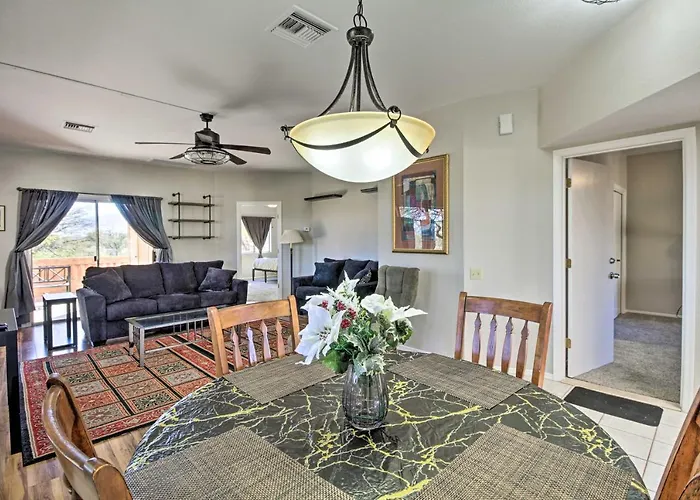Tranquil Valley Townhome W/ Mtn Views! *