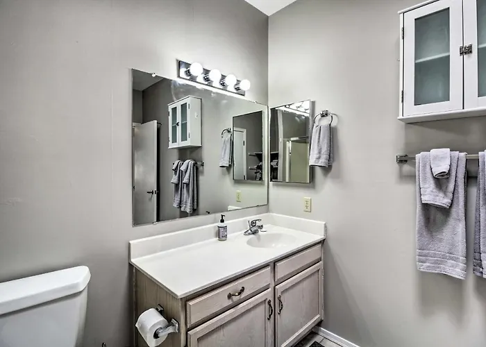 Tranquil Valley Townhome W/ Mtn Views! Dom wakacyjny
